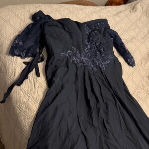 Elegant Navy Blue Lace Sleeve Dress